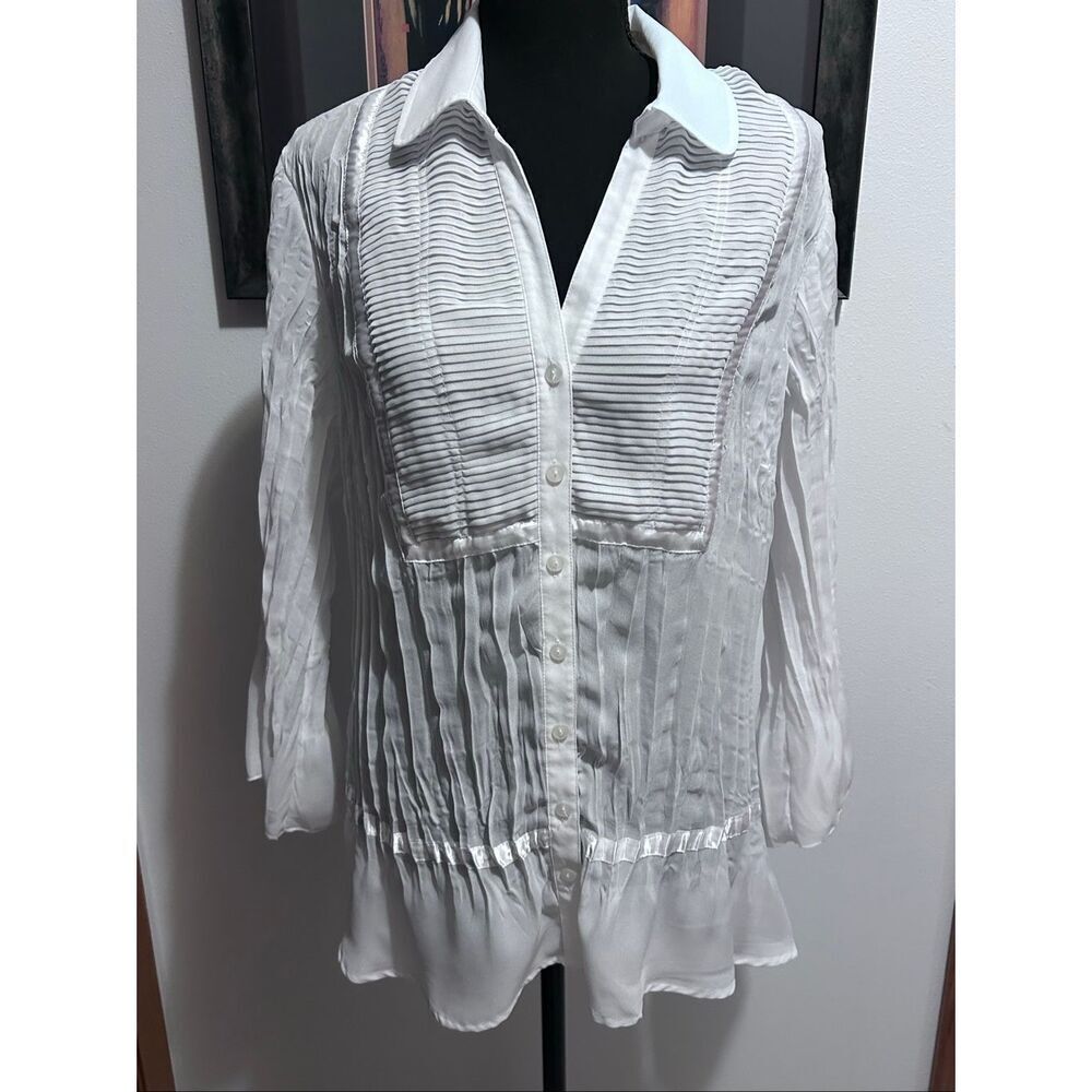 Notations Woman Size 1X Crinkle Button Down V-Neck White Blouse Bell Sleeves